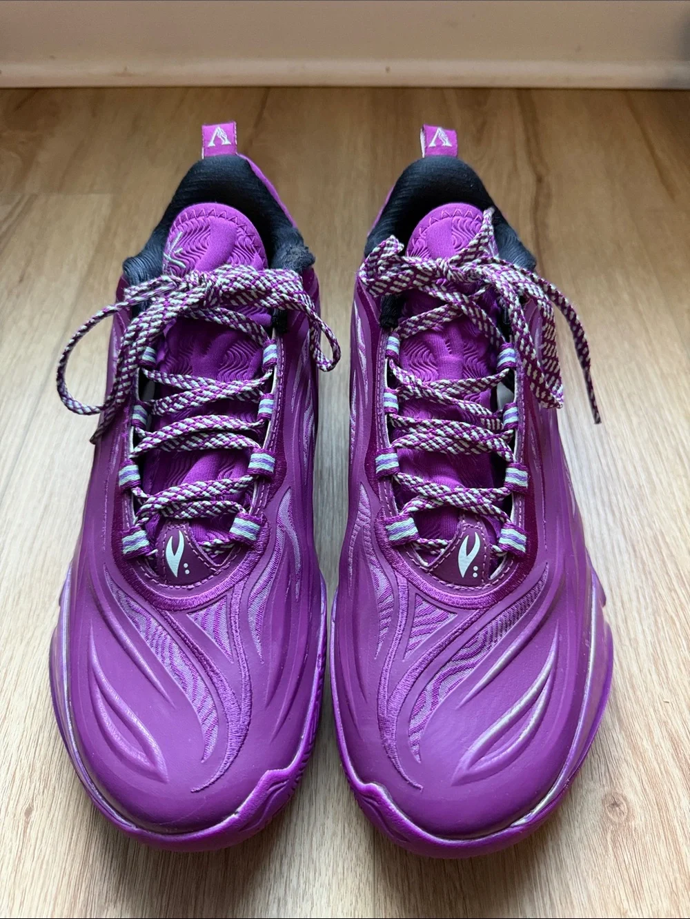 Way of Wade 808 5 Ultra V2 Lavender Basketball Shoes Sz US 7.5 Very good cond